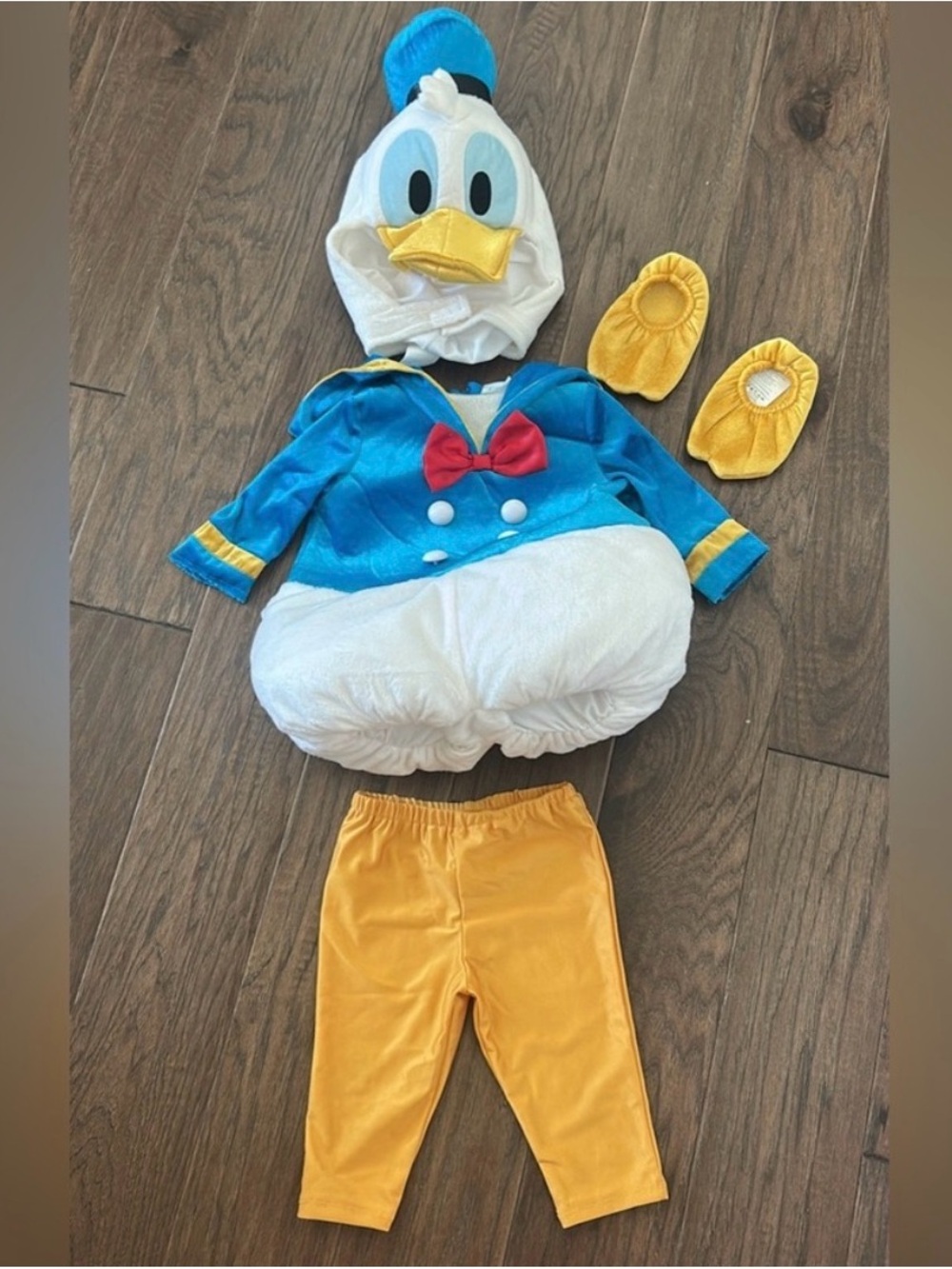 Donald Duck Disney Store Baby Costume